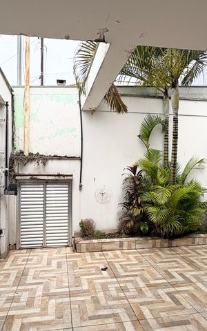 Casa à venda com 150m², 3 quartos e 2 vagas Casa à venda com 150m², 3 quartos e 2 vagasGaragem