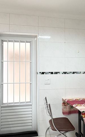 Casa à venda com 150m², 3 quartos e 2 vagas Casa à venda com 150m², 3 quartos e 2 vagasCozinha