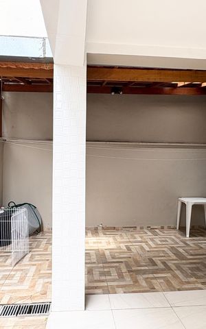 Casa à venda com 150m², 3 quartos e 2 vagas Casa à venda com 150m², 3 quartos e 2 vagasÁrea comum