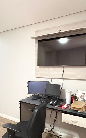 Casa à venda com 150m², 3 quartos e 2 vagas Casa à venda com 150m², 3 quartos e 2 vagasSuíte