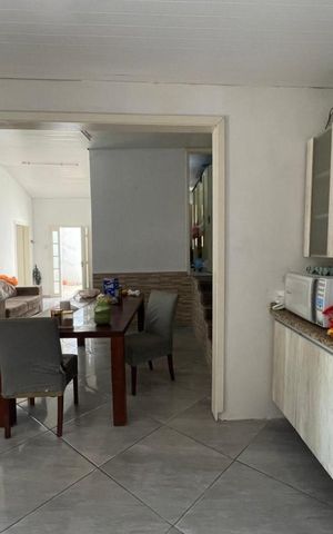 Casa à venda com 85m², 3 quartos e 1 vaga