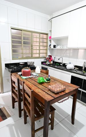 Casa à venda com 65m², 2 quartos e 2 vagas