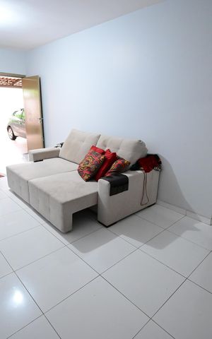 Casa à venda com 65m², 2 quartos e 2 vagas