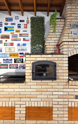 Casa à venda com 128m², 2 quartos e 2 vagas Casa à venda com 128m², 2 quartos e 2 vagasGaragem
