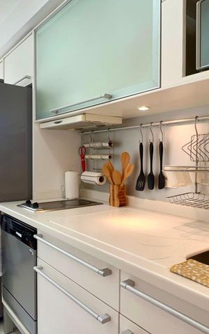 Apartamento para alugar com 64m², 1 quarto e 2 vagas Apartamento para alugar com 64m², 1 quarto e 2 vagasCozinha