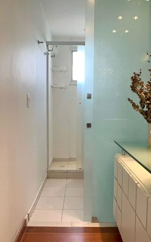 Apartamento para alugar com 64m², 1 quarto e 2 vagas Apartamento para alugar com 64m², 1 quarto e 2 vagasBanheiro