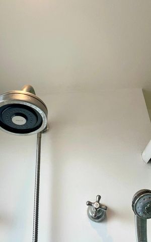 Apartamento para alugar com 64m², 1 quarto e 2 vagas Apartamento para alugar com 64m², 1 quarto e 2 vagasBanheiro