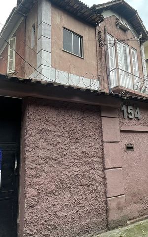 Casa para alugar com 70m², 3 quartos e sem vaga Casa para alugar com 70m², 3 quartos e sem vagaFachada