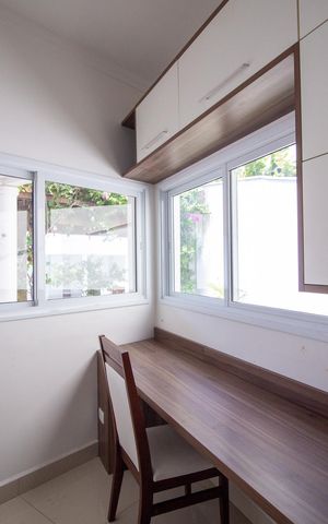Casa de condomínio para alugar com 520m², 3 quartos e 2 vagas Casa de condomínio para alugar com 520m², 3 quartos e 2 vagasEscritório