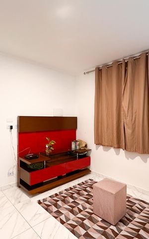 Casa à venda com 45m², 3 quartos e 2 vagas Casa à venda com 45m², 3 quartos e 2 vagasSala