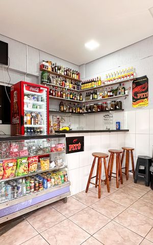 Casa à venda com 45m², 3 quartos e 2 vagas Casa à venda com 45m², 3 quartos e 2 vagasSalão