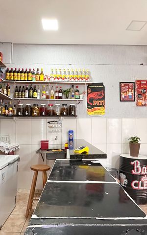 Casa à venda com 45m², 3 quartos e 2 vagas Casa à venda com 45m², 3 quartos e 2 vagasSalão