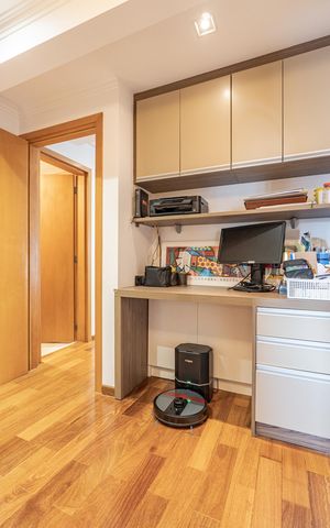 Apartamento para alugar com 133m², 3 quartos e 2 vagasEscritório corredor