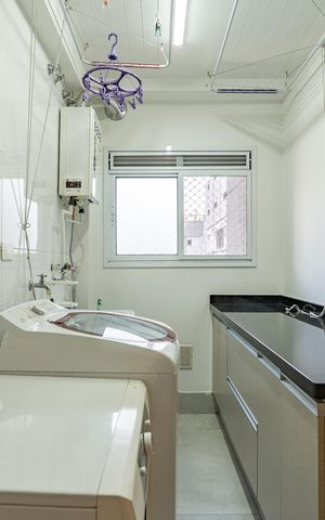 Apartamento para alugar com 133m², 3 quartos e 2 vagasArea de Serviços