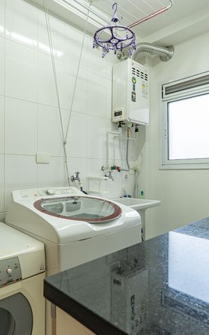 Apartamento para alugar com 133m², 3 quartos e 2 vagasArea de Serviços