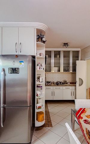 Casa para alugar com 379m², 5 quartos e 7 vagasCozinha