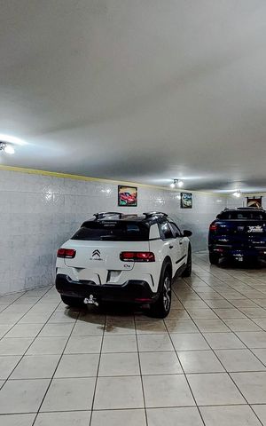 Casa para alugar com 379m², 5 quartos e 7 vagasGaragem