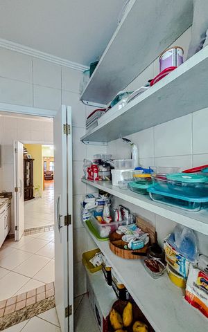 Casa para alugar com 379m², 5 quartos e 7 vagasDespensa
