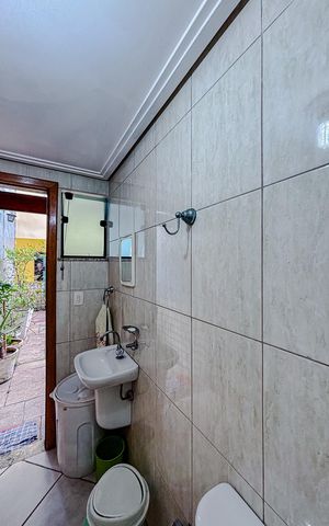 Casa para alugar com 379m², 5 quartos e 7 vagasBanheiro de serviço