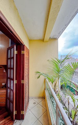 Casa para alugar com 379m², 5 quartos e 7 vagasVaranda da Suíte 1