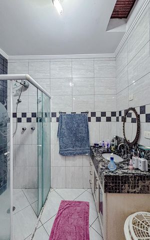 Casa para alugar com 379m², 5 quartos e 7 vagasBanheiro da Suíte 1