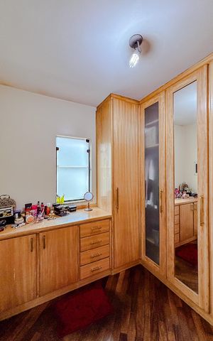 Casa para alugar com 379m², 5 quartos e 7 vagasCloset da suíte 4