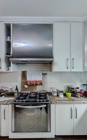 Casa para alugar com 379m², 5 quartos e 7 vagasCozinha