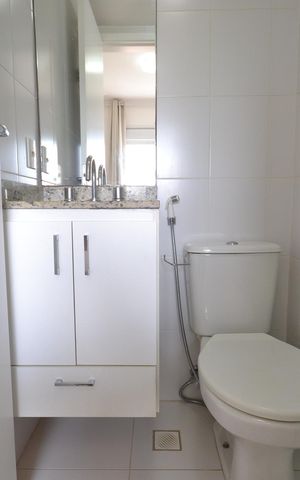 Apartamento para alugar com 70m², 2 quartos e 2 vagasBanheiro do Quarto 1 - Suíte