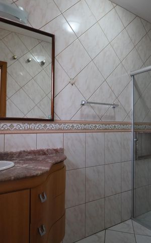 Casa para alugar com 237m², 3 quartos e 4 vagasBanheiro da Suíte 3