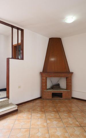 Casa para alugar com 237m², 3 quartos e 4 vagasSala