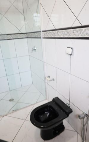 Casa para alugar com 237m², 3 quartos e 4 vagasBanheiro da Suíte 2