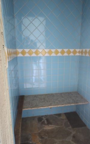 Casa para alugar com 237m², 3 quartos e 4 vagasBanheiro da piscina