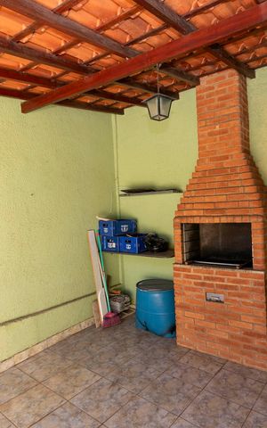 Casa à venda com 98m², 2 quartos e 2 vagasCHURRASQUEIRA