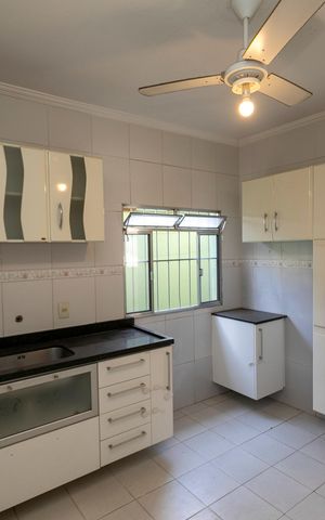 Casa à venda com 98m², 2 quartos e 2 vagasCOZINHA