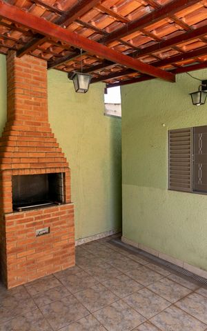 Casa à venda com 98m², 2 quartos e 2 vagasCHURRASQUEIRA
