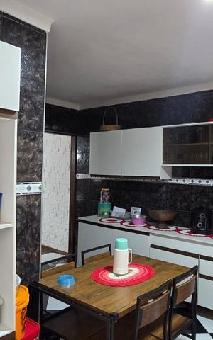 Casa à venda com 160m², 3 quartos e 2 vagas Casa à venda com 160m², 3 quartos e 2 vagasCozinha