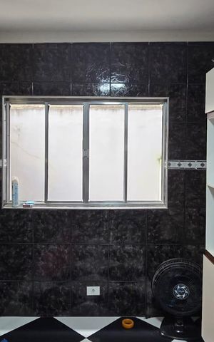 Casa à venda com 160m², 3 quartos e 2 vagas Casa à venda com 160m², 3 quartos e 2 vagasCozinha