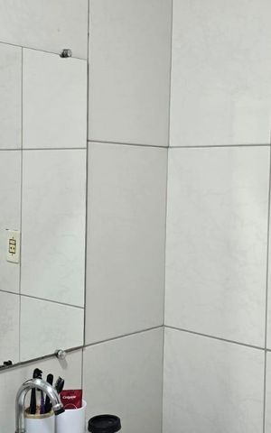 Casa à venda com 160m², 3 quartos e 2 vagas Casa à venda com 160m², 3 quartos e 2 vagasBanheiro Social 02