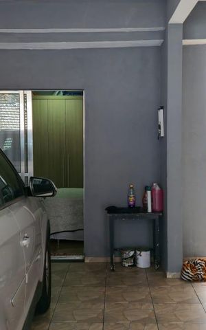 Casa à venda com 160m², 3 quartos e 2 vagas Casa à venda com 160m², 3 quartos e 2 vagasGaragem