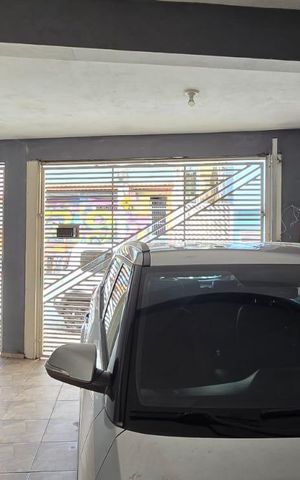Casa à venda com 160m², 3 quartos e 2 vagas Casa à venda com 160m², 3 quartos e 2 vagasGaragem