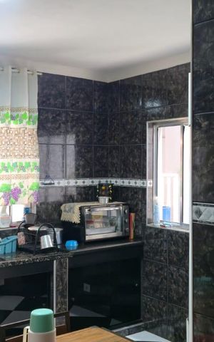 Casa à venda com 160m², 3 quartos e 2 vagas Casa à venda com 160m², 3 quartos e 2 vagasCozinha