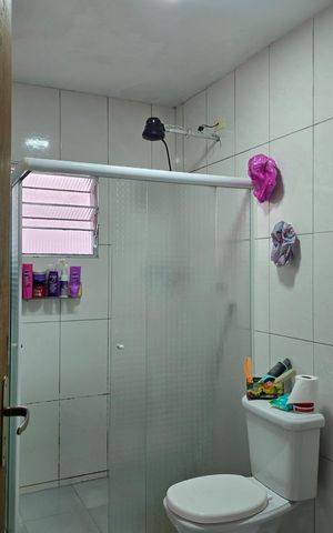 Casa à venda com 160m², 3 quartos e 2 vagas Casa à venda com 160m², 3 quartos e 2 vagasBanheiro Social 02