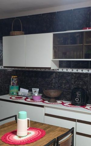 Casa à venda com 160m², 3 quartos e 2 vagas Casa à venda com 160m², 3 quartos e 2 vagasCozinha
