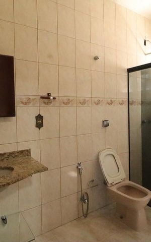 Casa para alugar com 200m², 4 quartos e 2 vagas