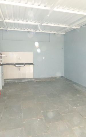 Casa para alugar com 200m², 4 quartos e 2 vagas