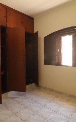 Casa para alugar com 200m², 4 quartos e 2 vagas