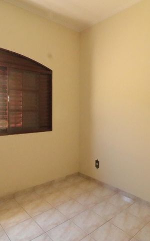 Casa para alugar com 200m², 4 quartos e 2 vagas