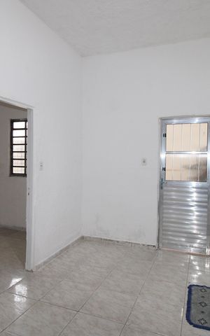 Casa para alugar com 98m², 3 quartos e 1 vagaSala