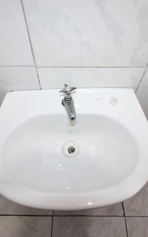 Casa para alugar com 98m², 3 quartos e 1 vagaBanheiro