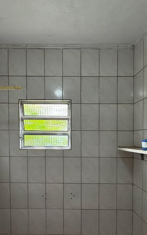 Casa para alugar com 150m², 3 quartos e 2 vagasBanheiro Social